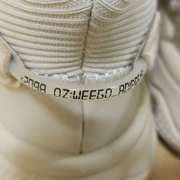 Adidas Originals Ozweego Casual Mens sz 6 1/2 , Wmn's 8 1/2 Sneakers Brand new - Picture 7 of 11